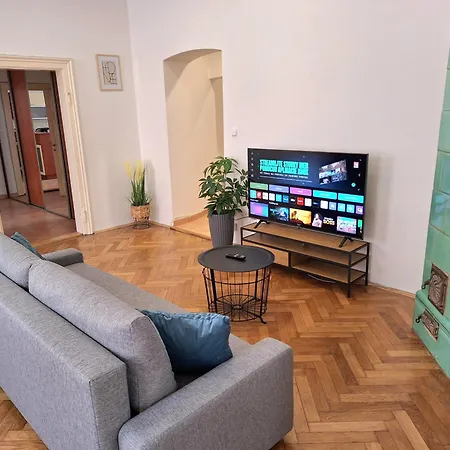 Paula - Old Town * Μπρατισλάβα