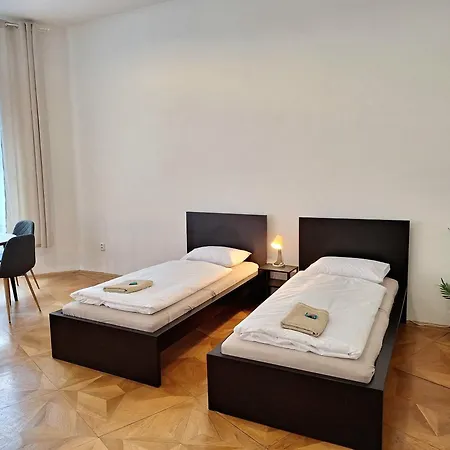 Paula - Old Town Μπρατισλάβα